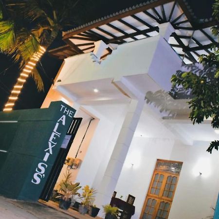 The Alexis'S Guest House Negombo Buitenkant foto