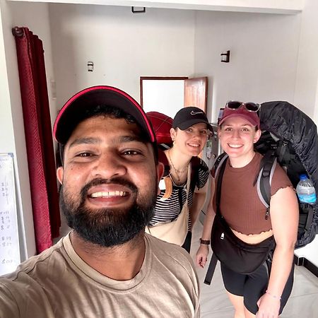 The Alexis'S Guest House Negombo Buitenkant foto