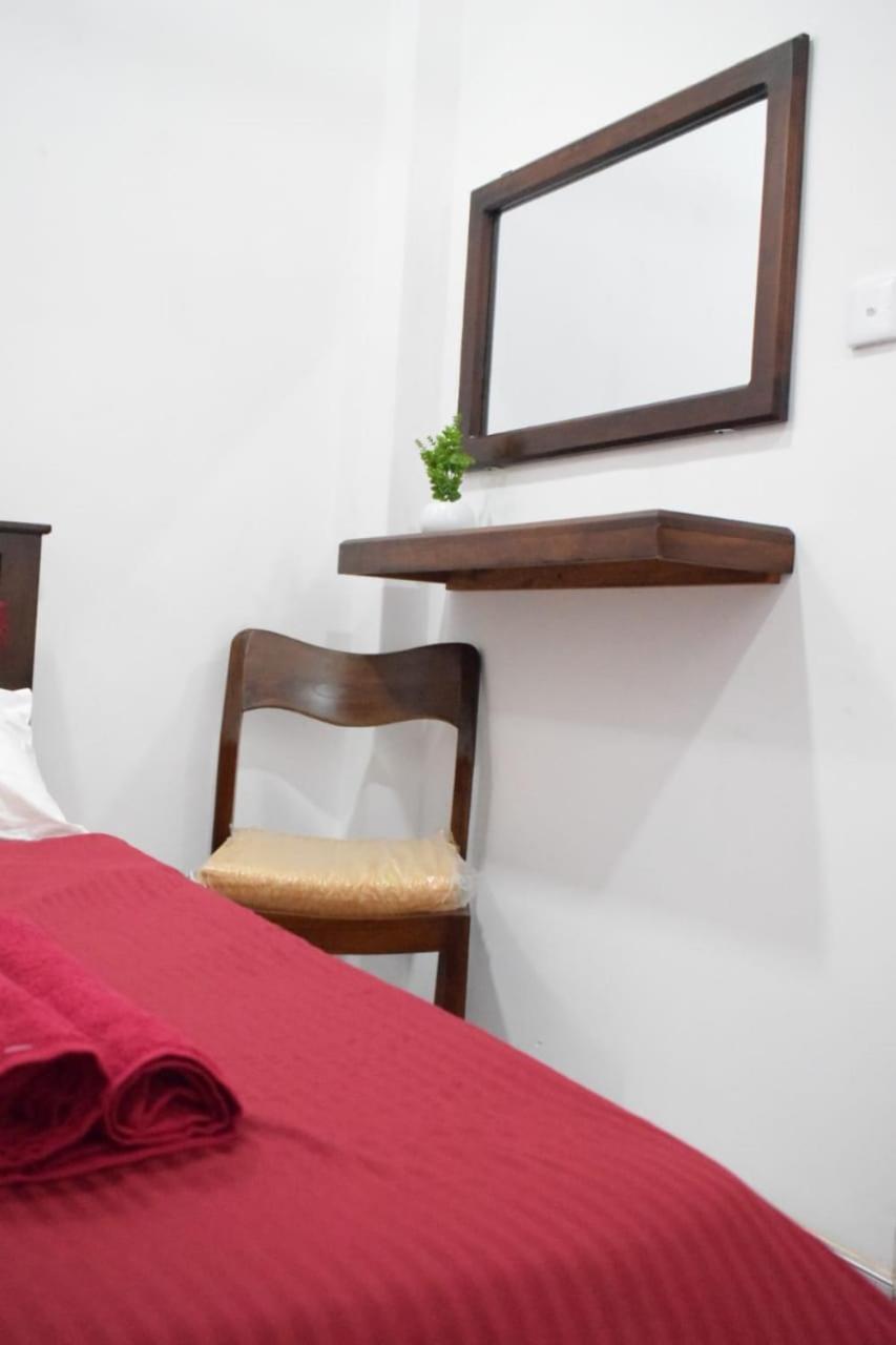 The Alexis'S Guest House Negombo Buitenkant foto