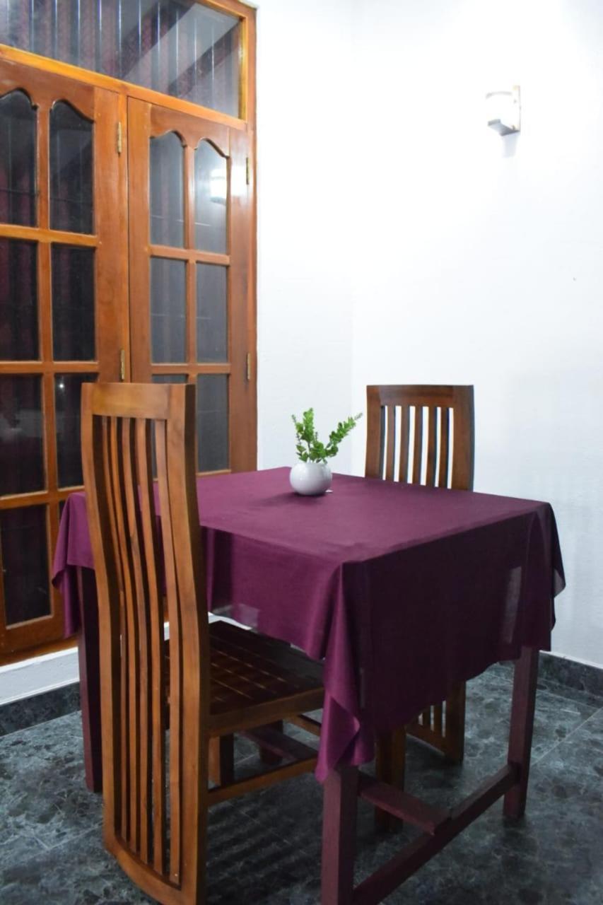 The Alexis'S Guest House Negombo Buitenkant foto